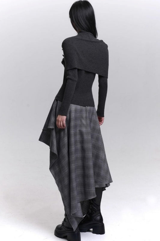 Asymmetrical Check Mode Skirt