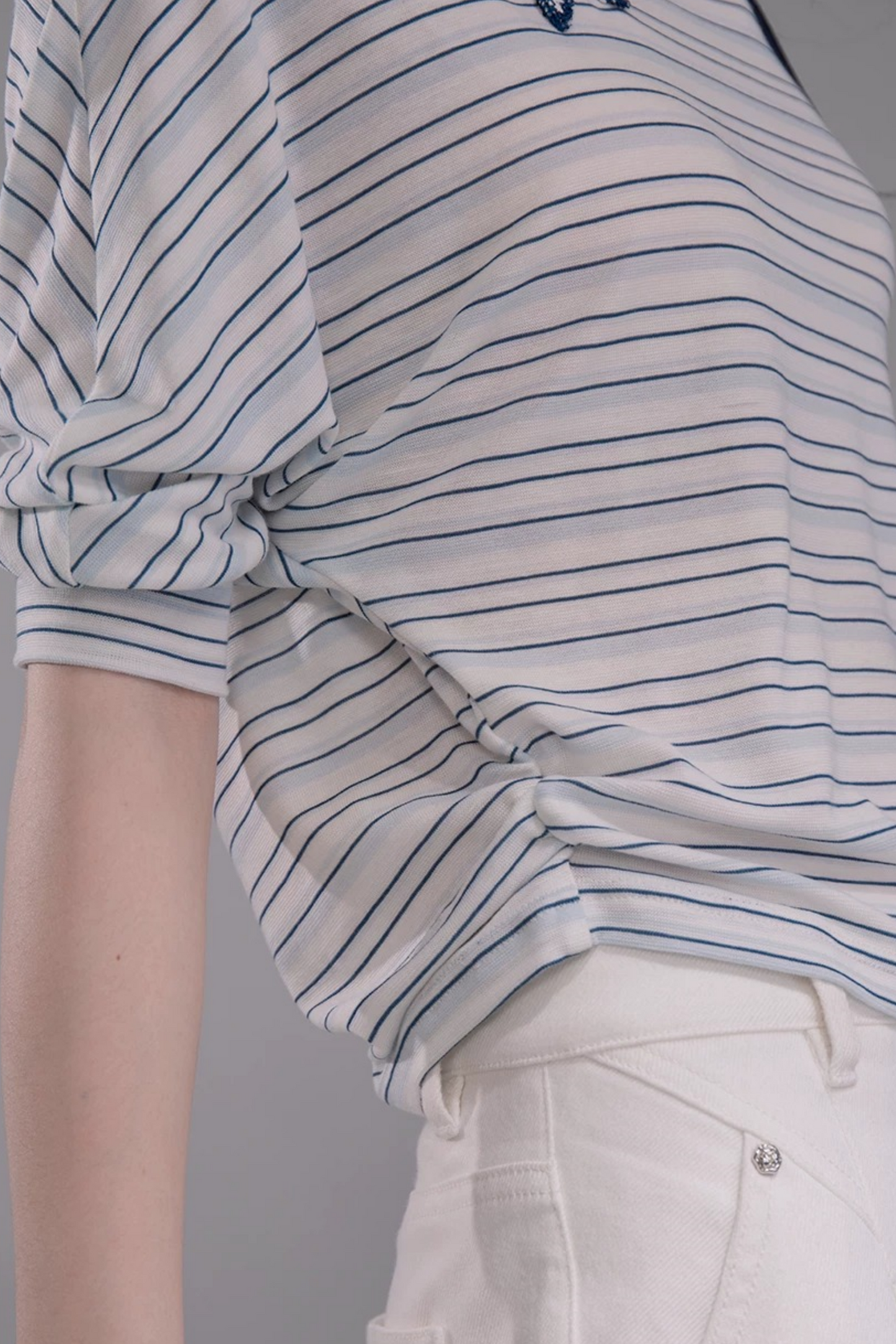 オフショルリボンスターフィッシュストライプTシャツ
