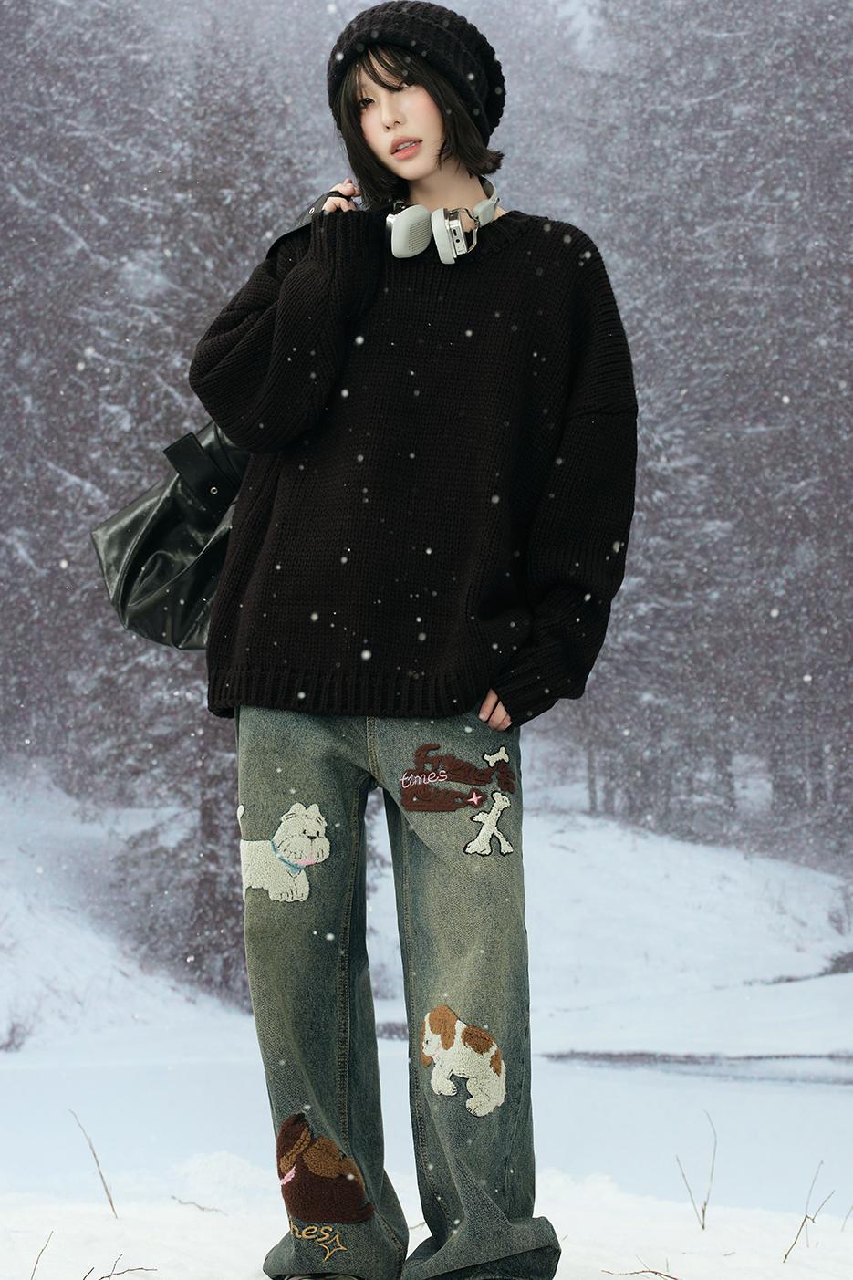 Round Neck Knit Sweater