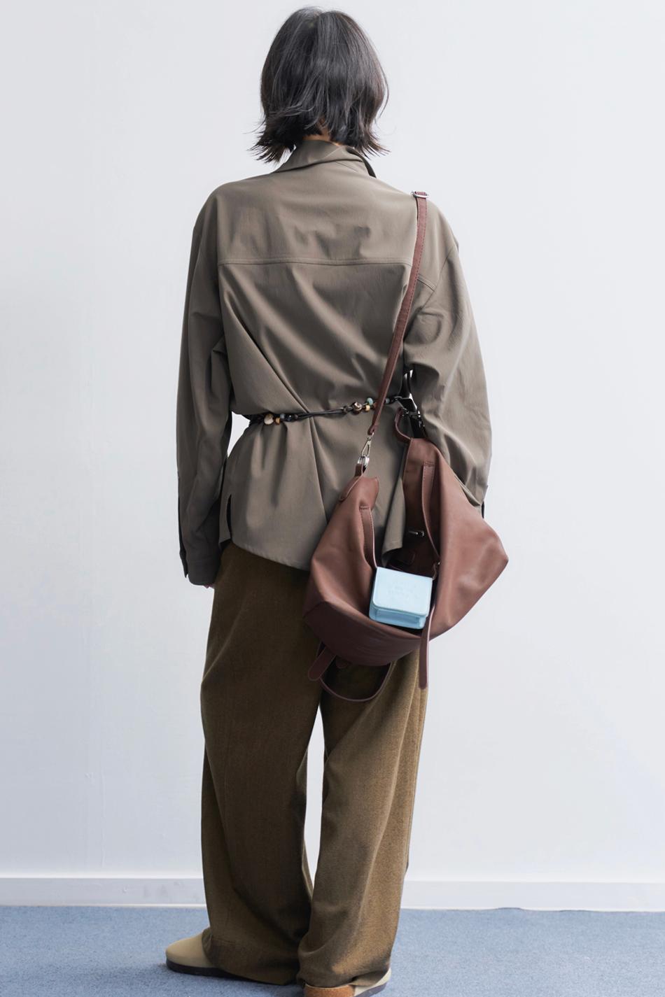 ベーシックソリッドロングスリーブシャツ