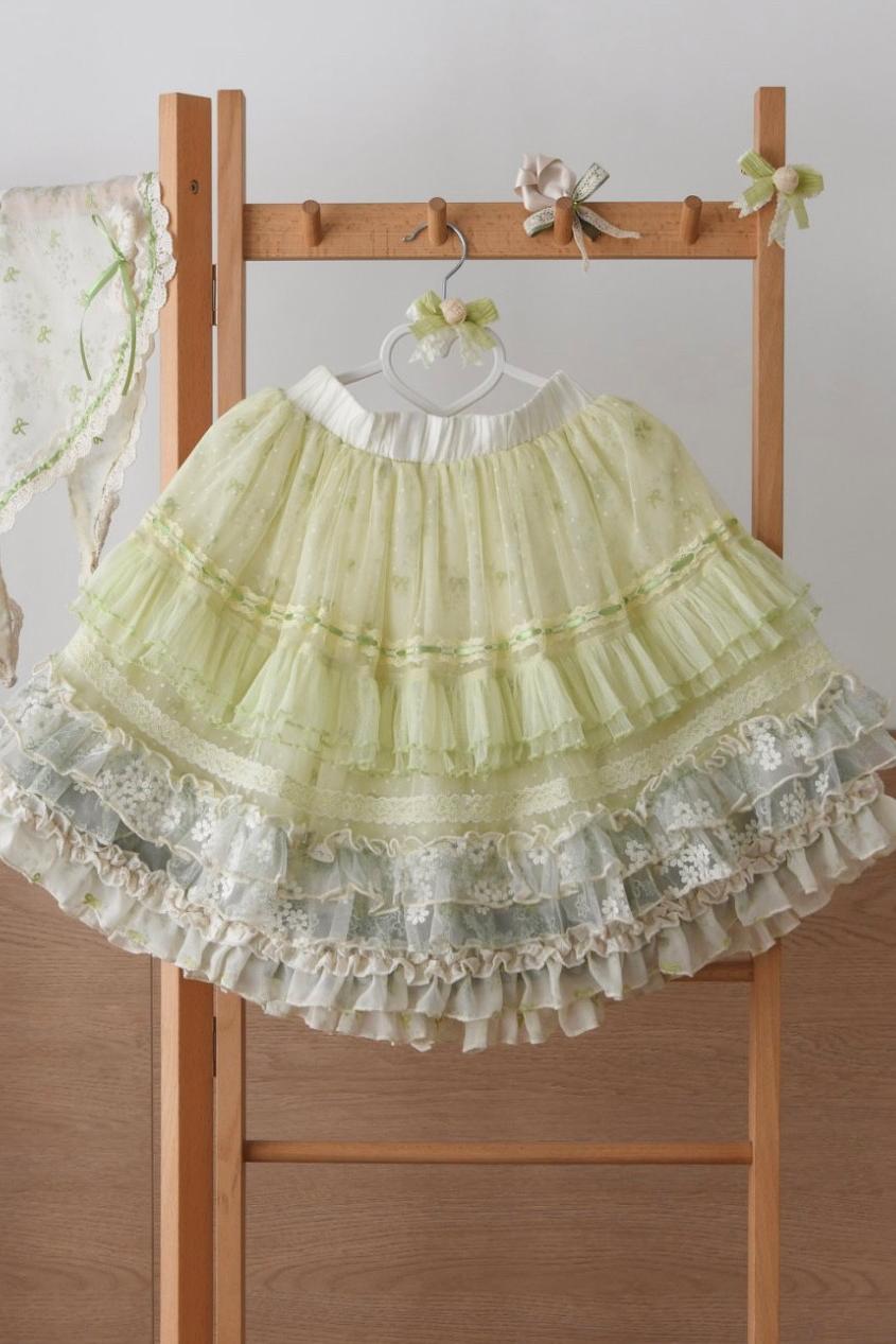 Haut et jupe verts élégants à fente
