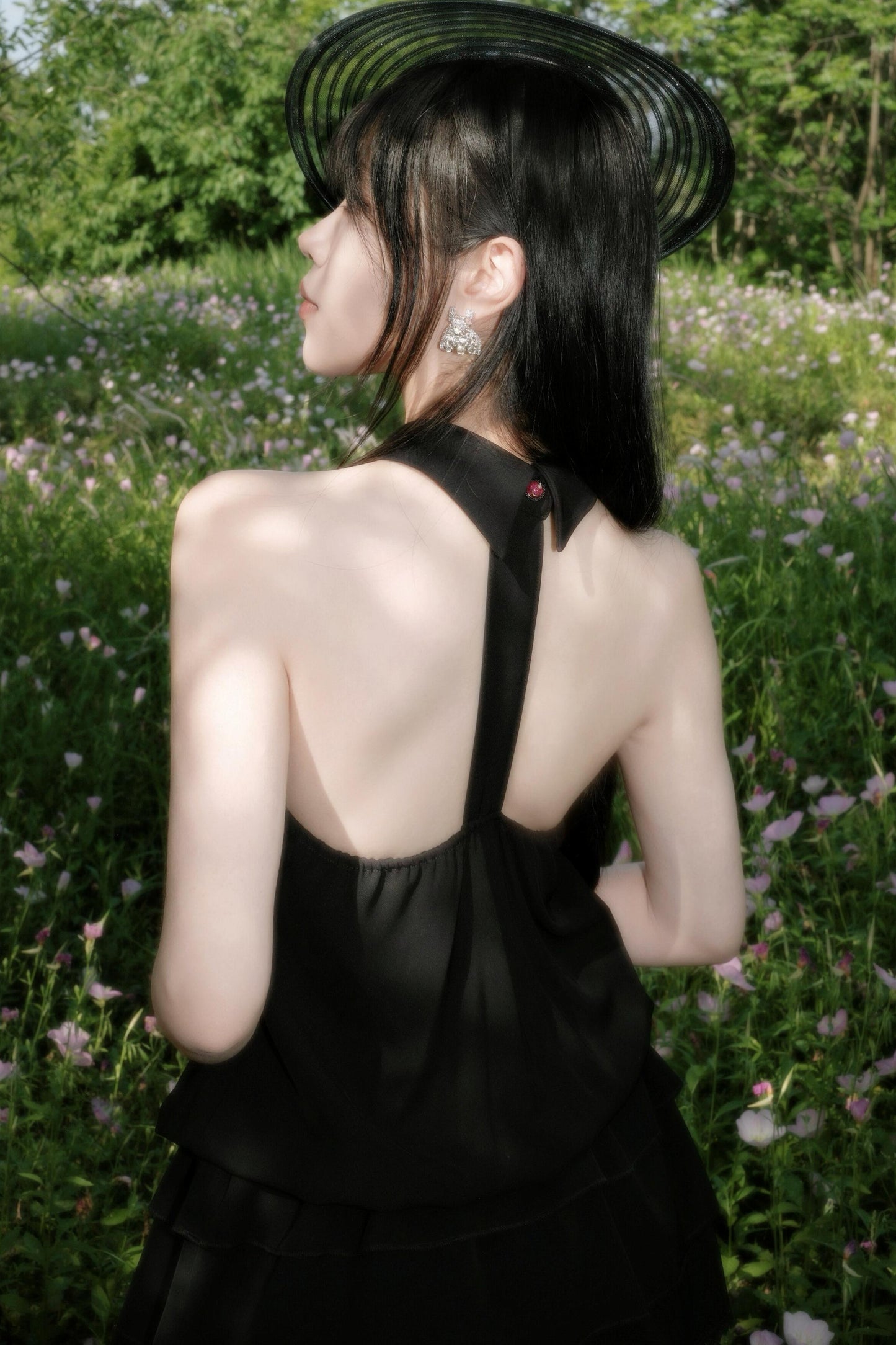 Mitternachtsgotik-Halterkleid