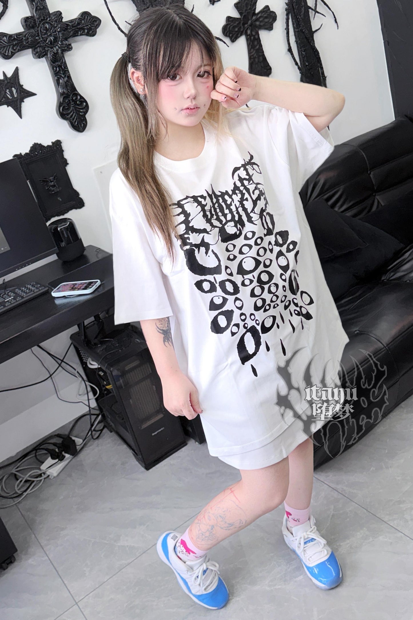 Gothic Graphic Print Loose T-Shirt