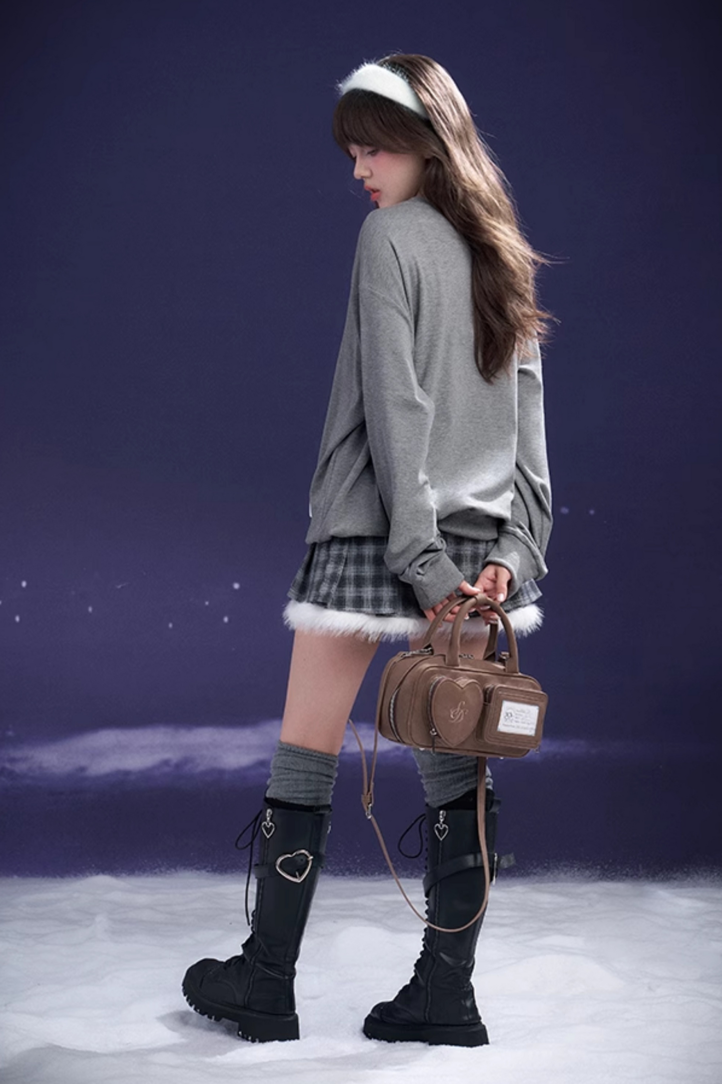 Star Ribbon Cut Sweatshirt