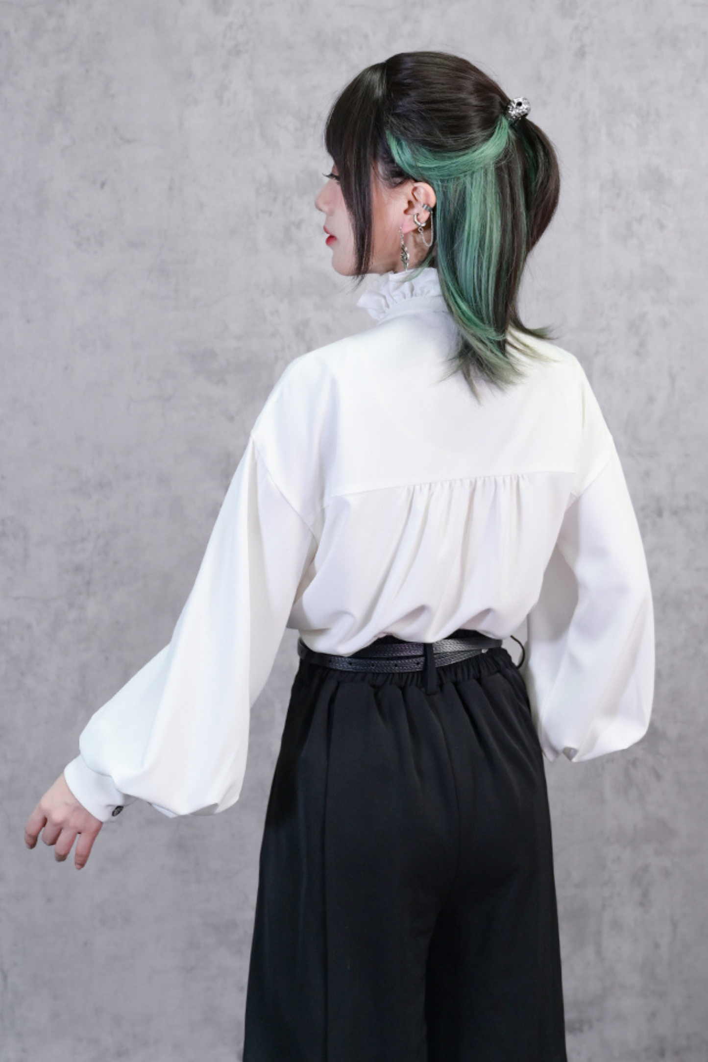 レーススタンドカラーホワイトシャツ