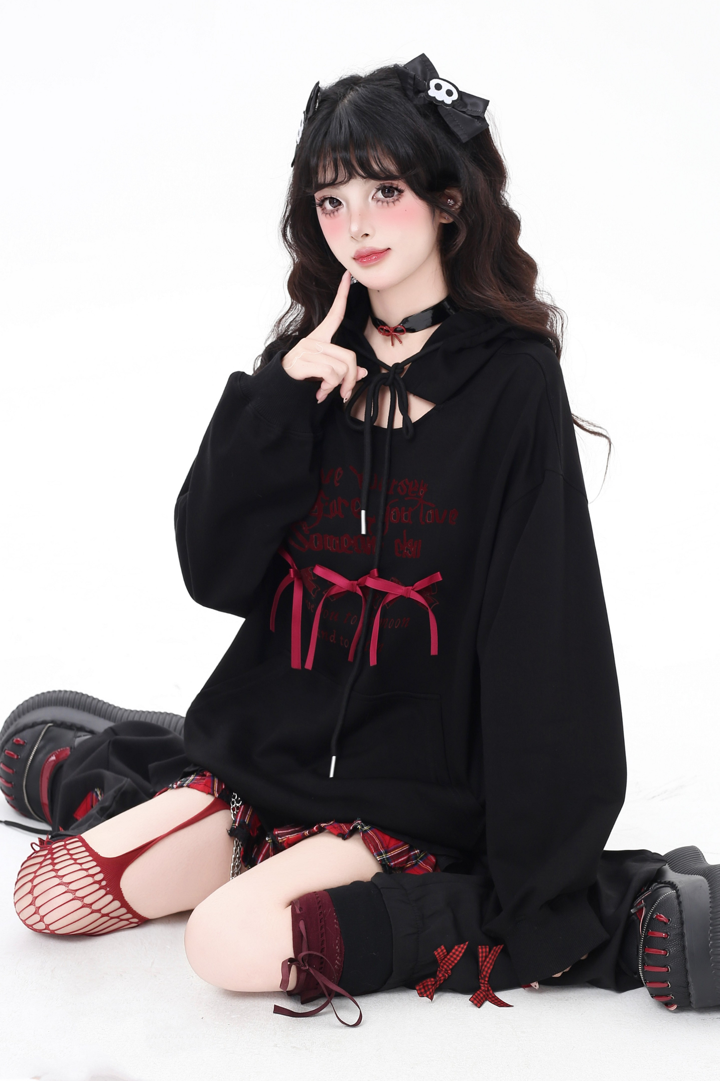 カットアウトリボンフードパーカー