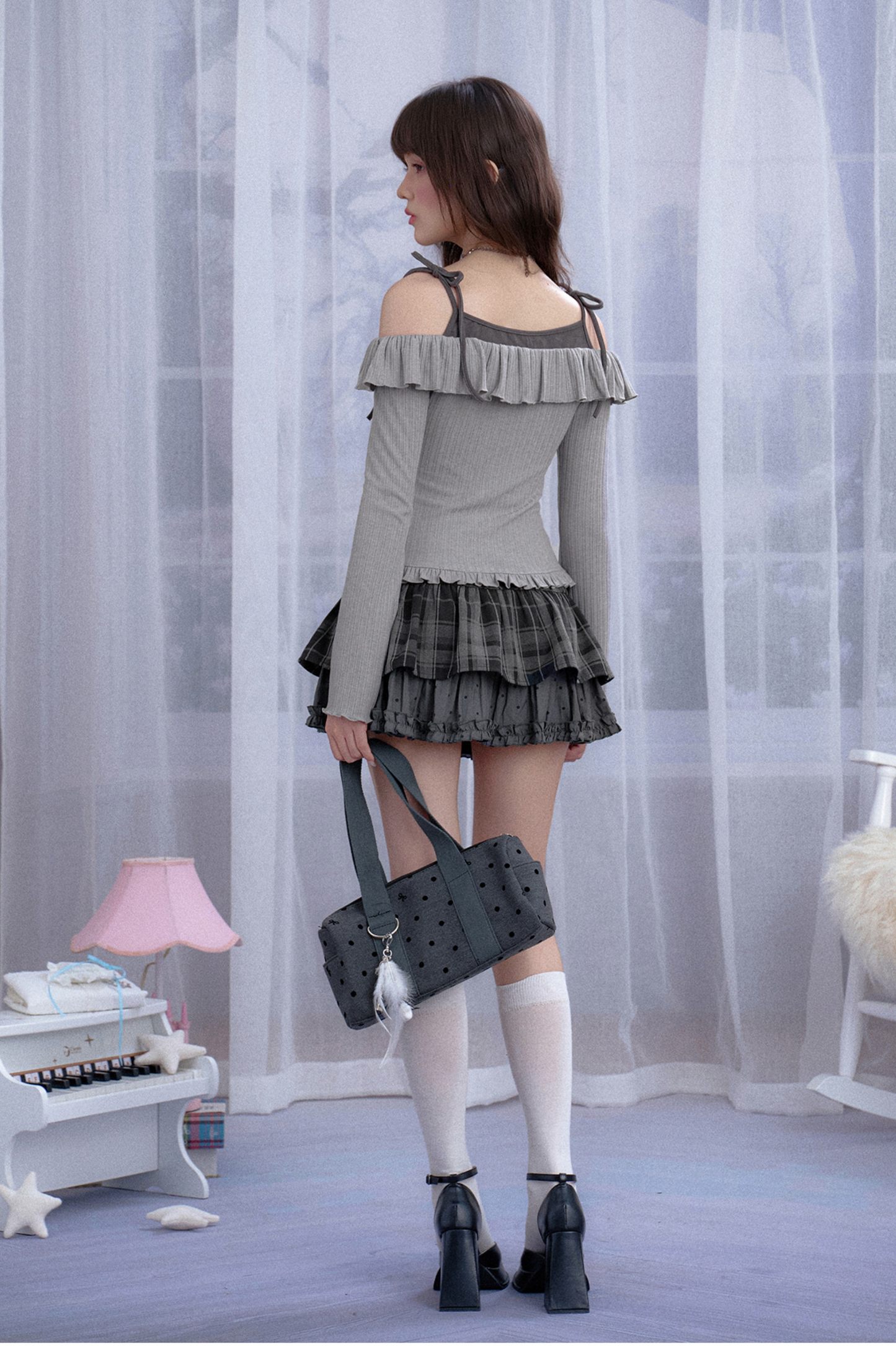 リボンサスペンダースイートフリルトップス