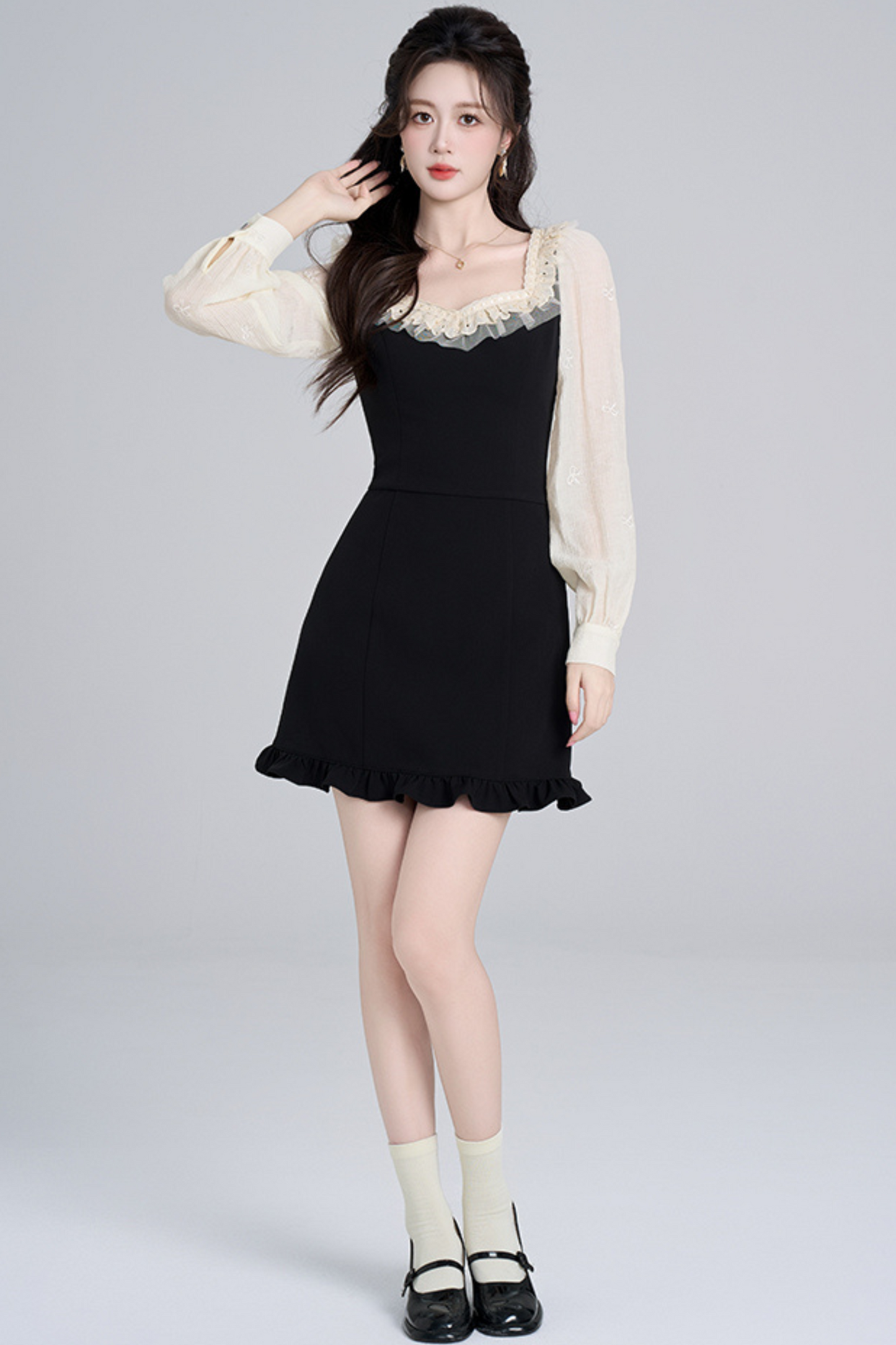 Black Square Neck Lace Dress