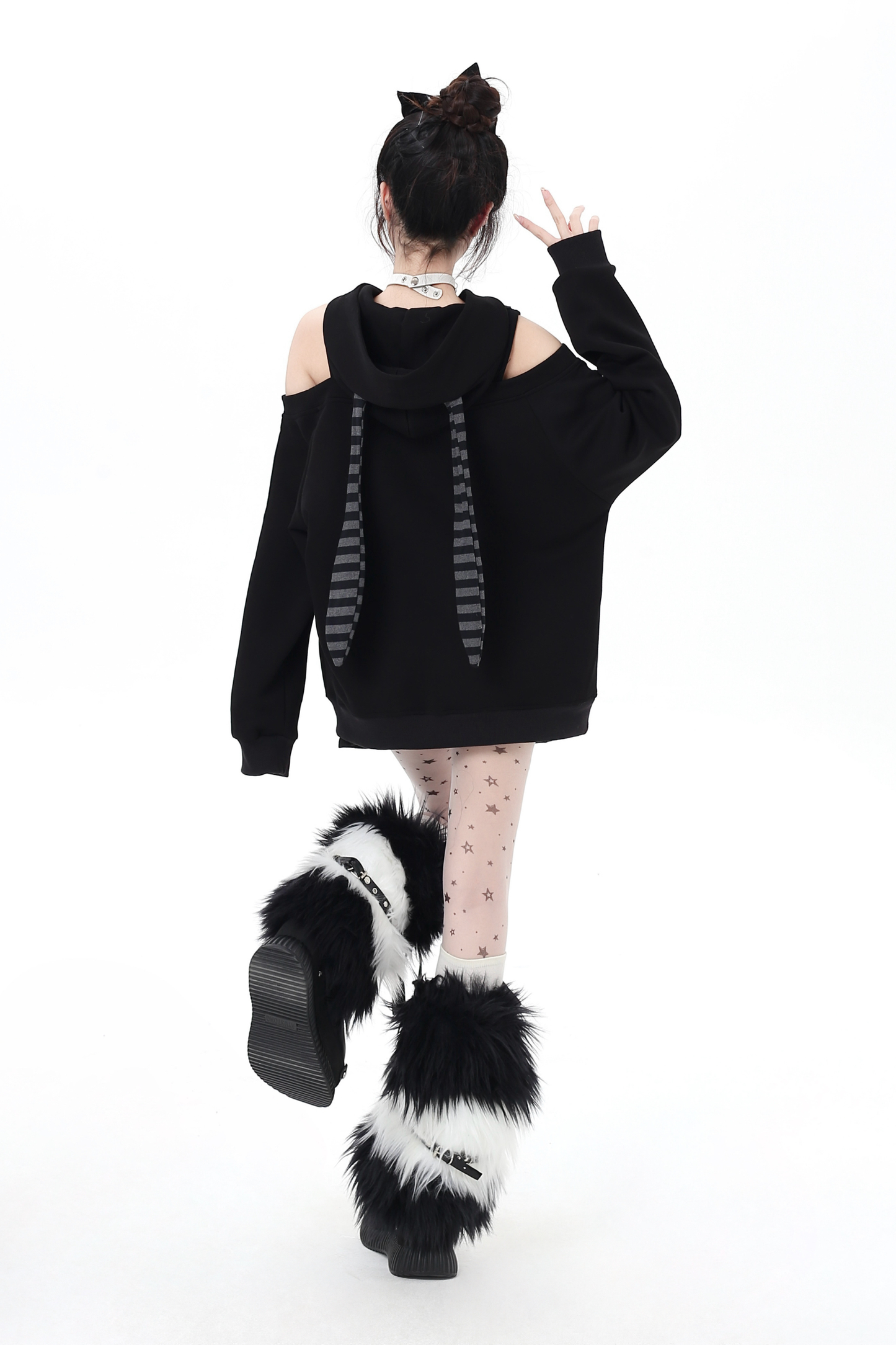 Bunny Off-the-shoulder Over-Tops