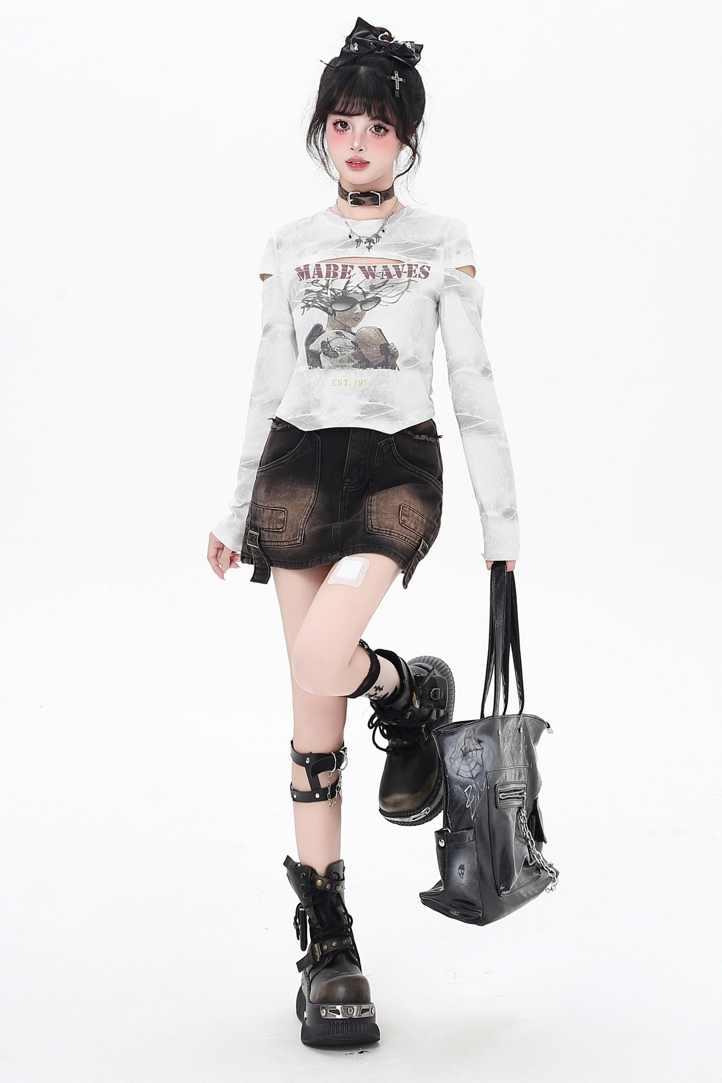 ダークデザインスリムタイトトップス