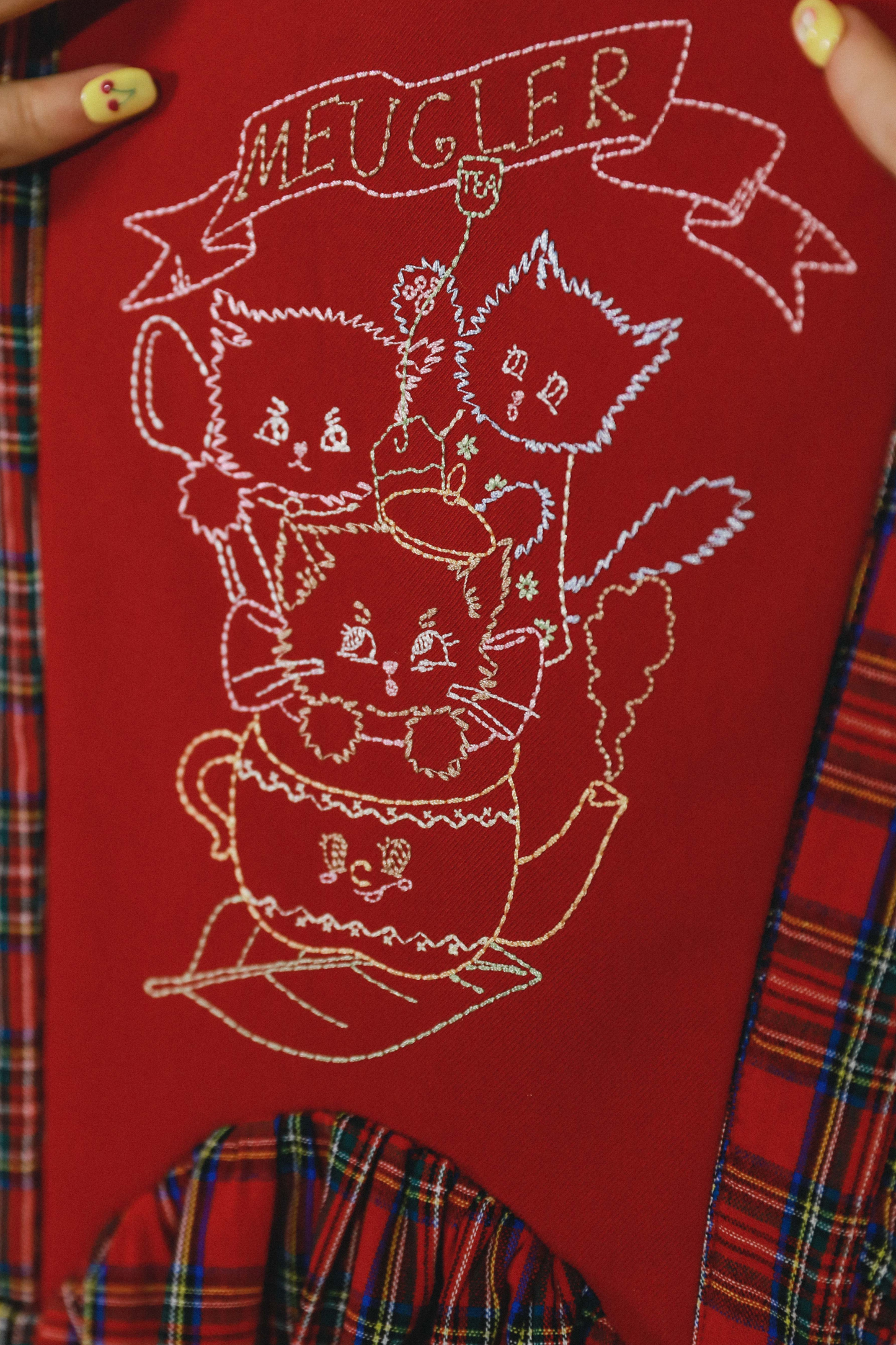 レトロレッドチェックフレアフリルサスペンダースカート