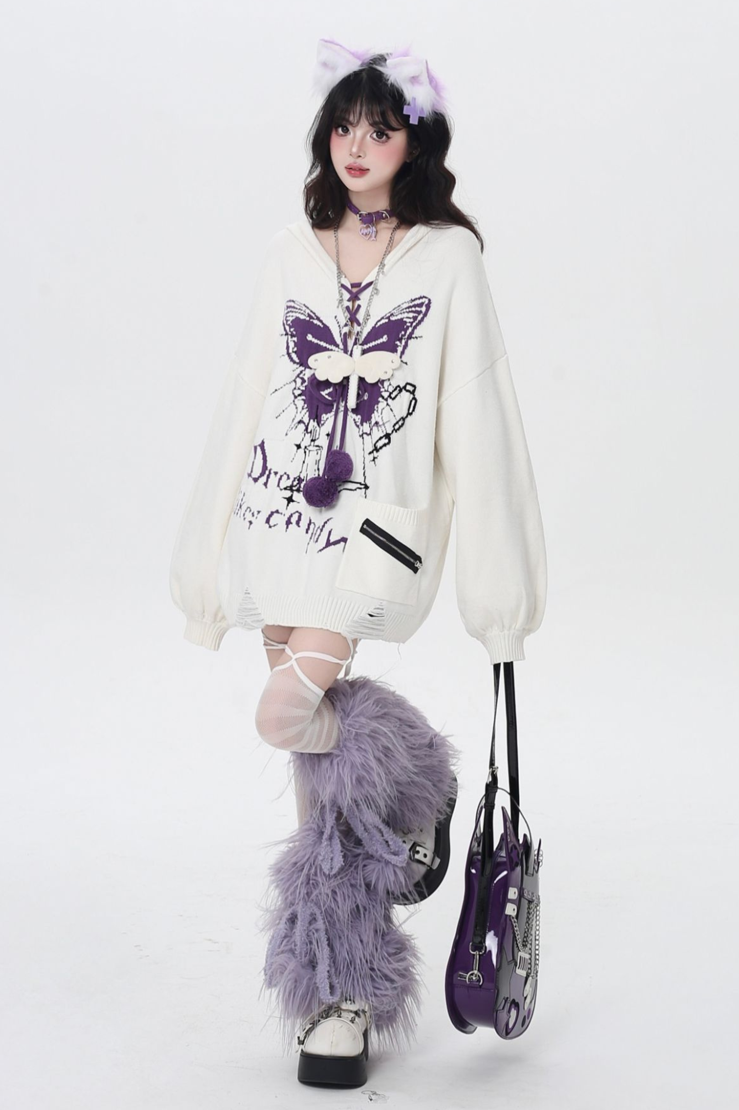 バタフライシャックル Vネックニット