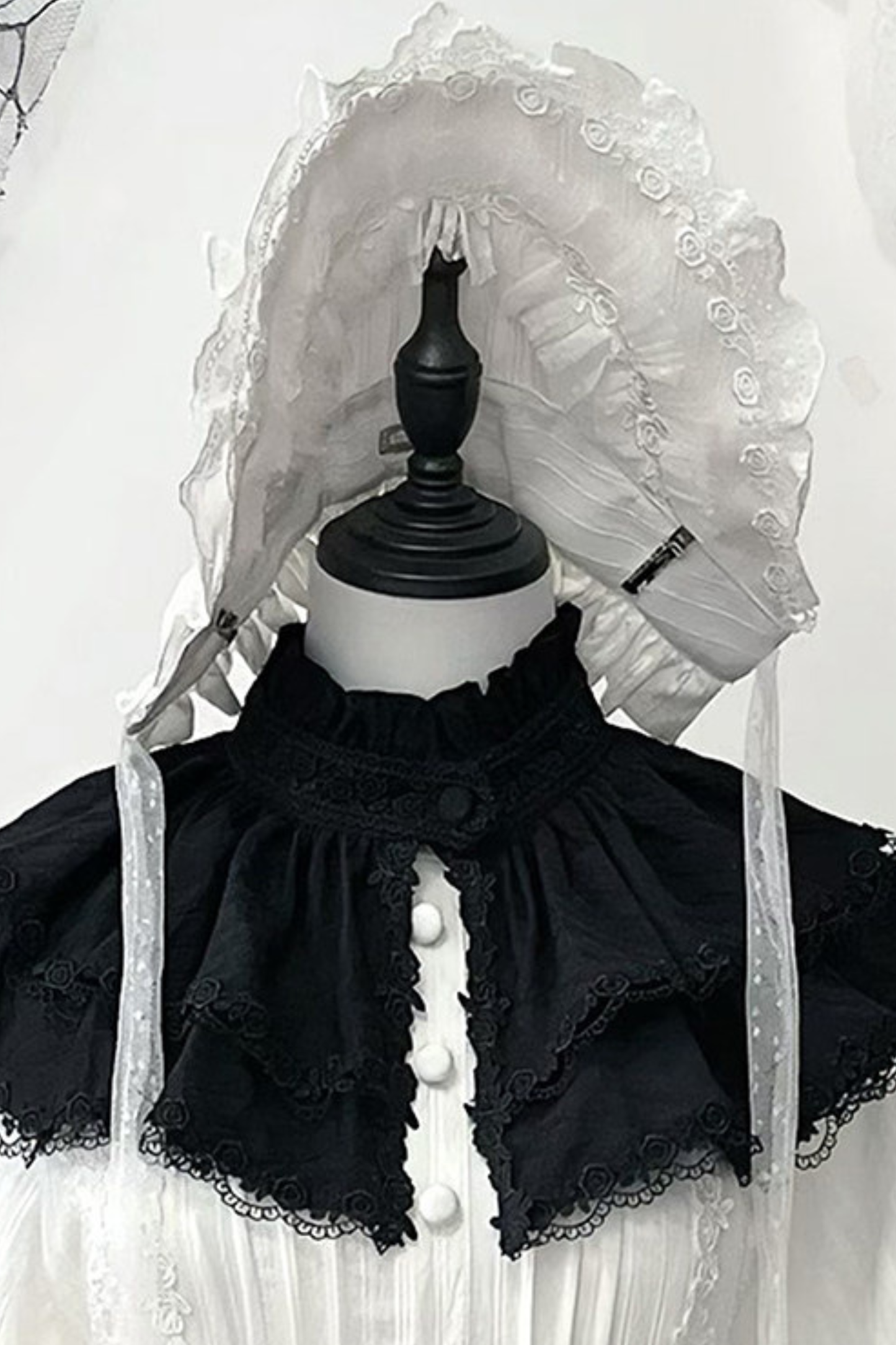 Dark gothic faux collar + bonnet