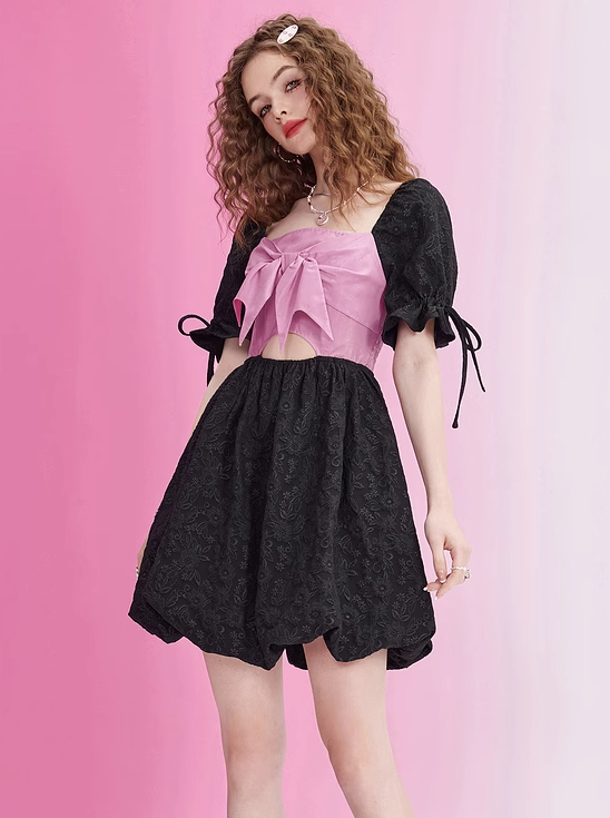 绽放蓬袖设计方领连衣裙