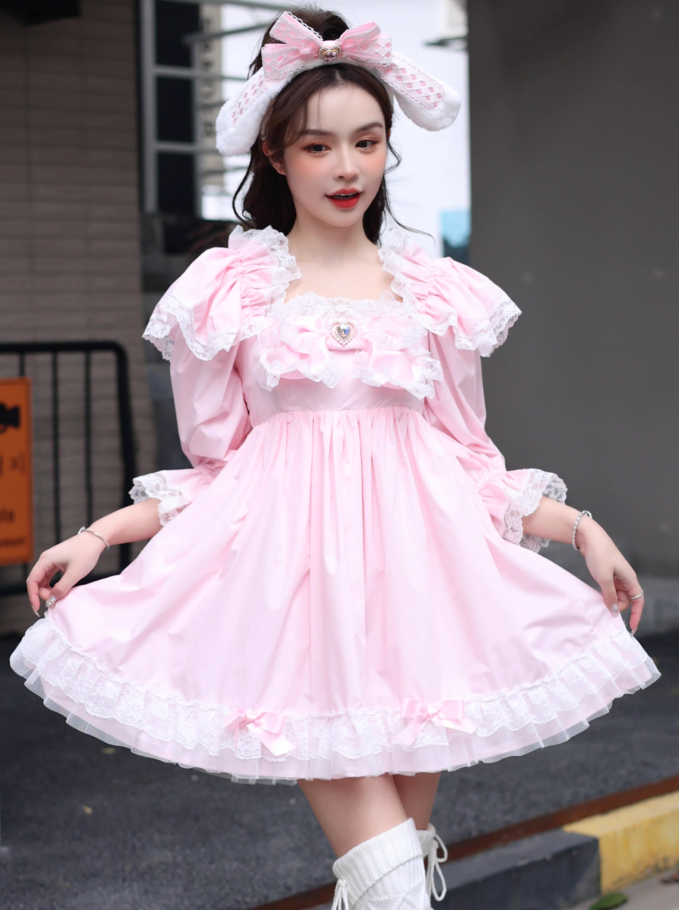 ラブリースイートレースピンキーボリュームワンピース