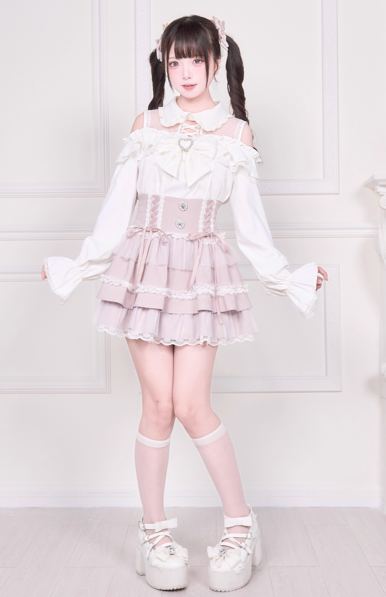 【予約商品】オフショルフリルリボンブラウス