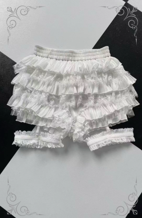 Ensemble robe à lacets croisés et boutons floraux