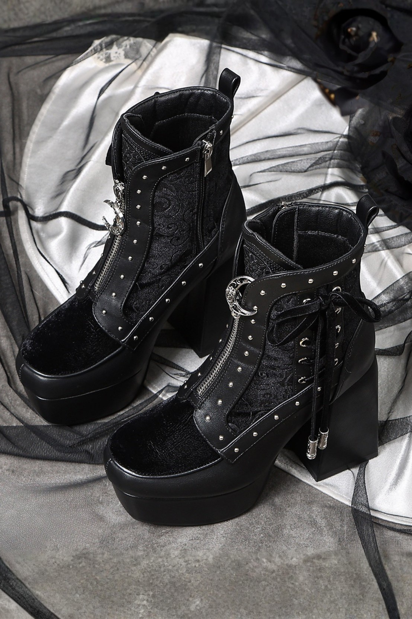 【3月18日予約締切】ゴシックドールリボンショートブーツ