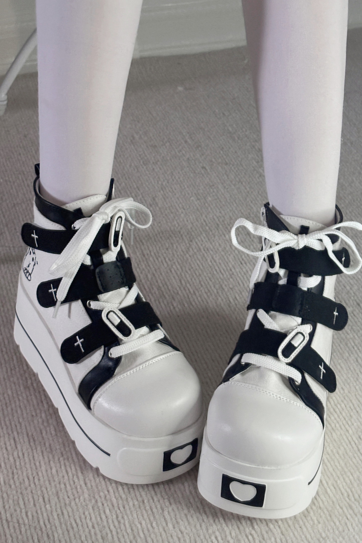 【予約商品】サブカルラウンドトゥキャンバスシューズ