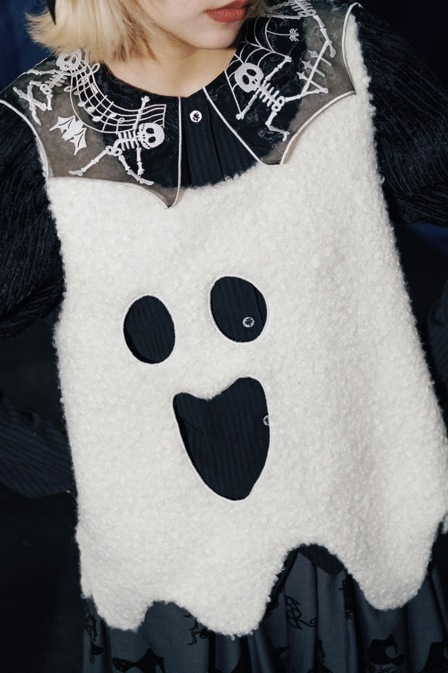 スパイダーカラーパフスリーブクロップドトップス