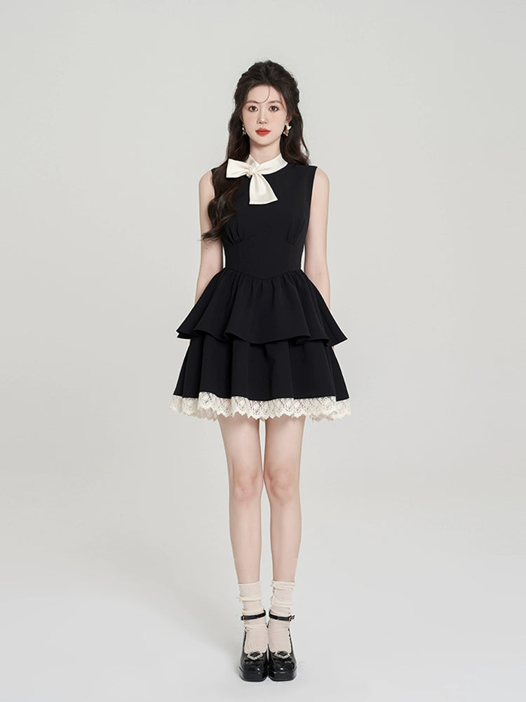 フレンチネックデザインフレアワンピース