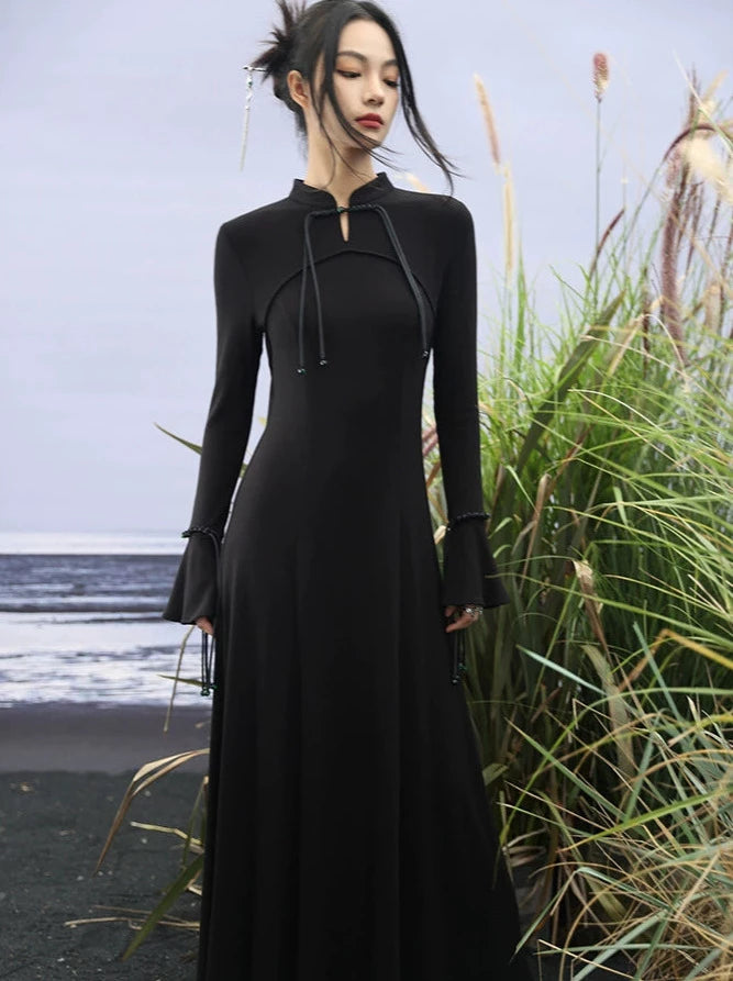 Retro Chinese-Style Buckle Bell Sleeve Knit Long Dress Belchic Retro Chinese-Style Buckle Bell Sleeve Knit Long Dress Belchic