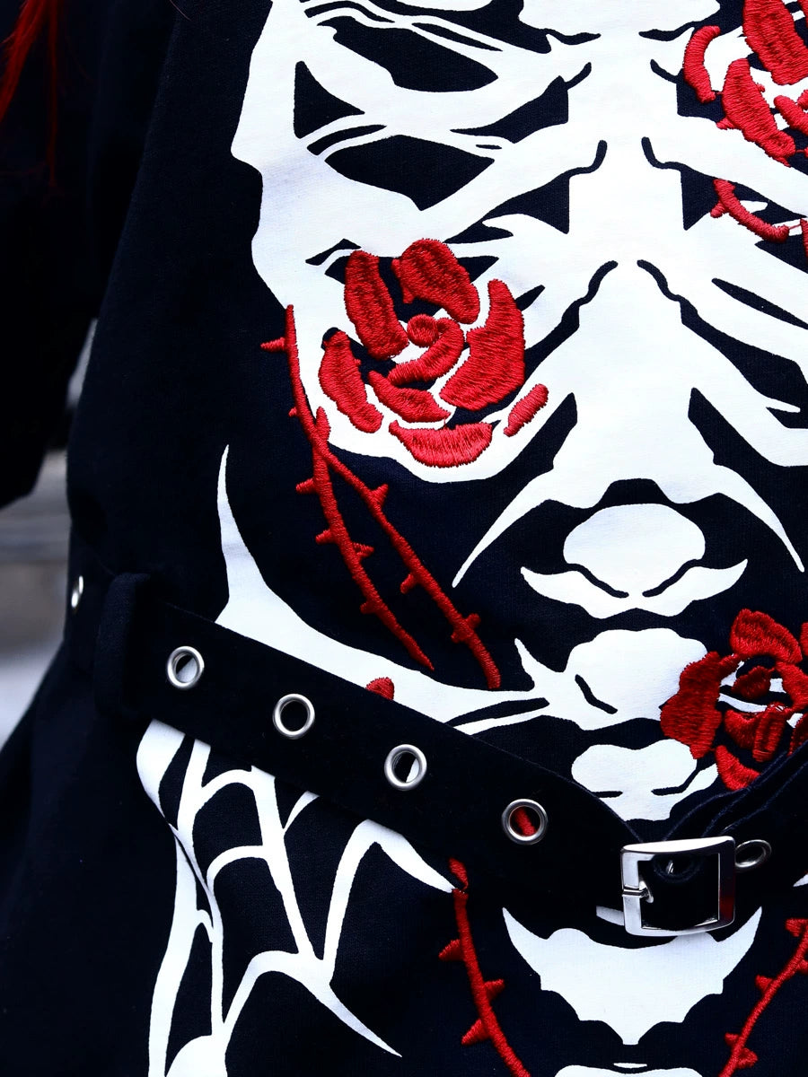 Dark skull leather button sleeve T-shirt