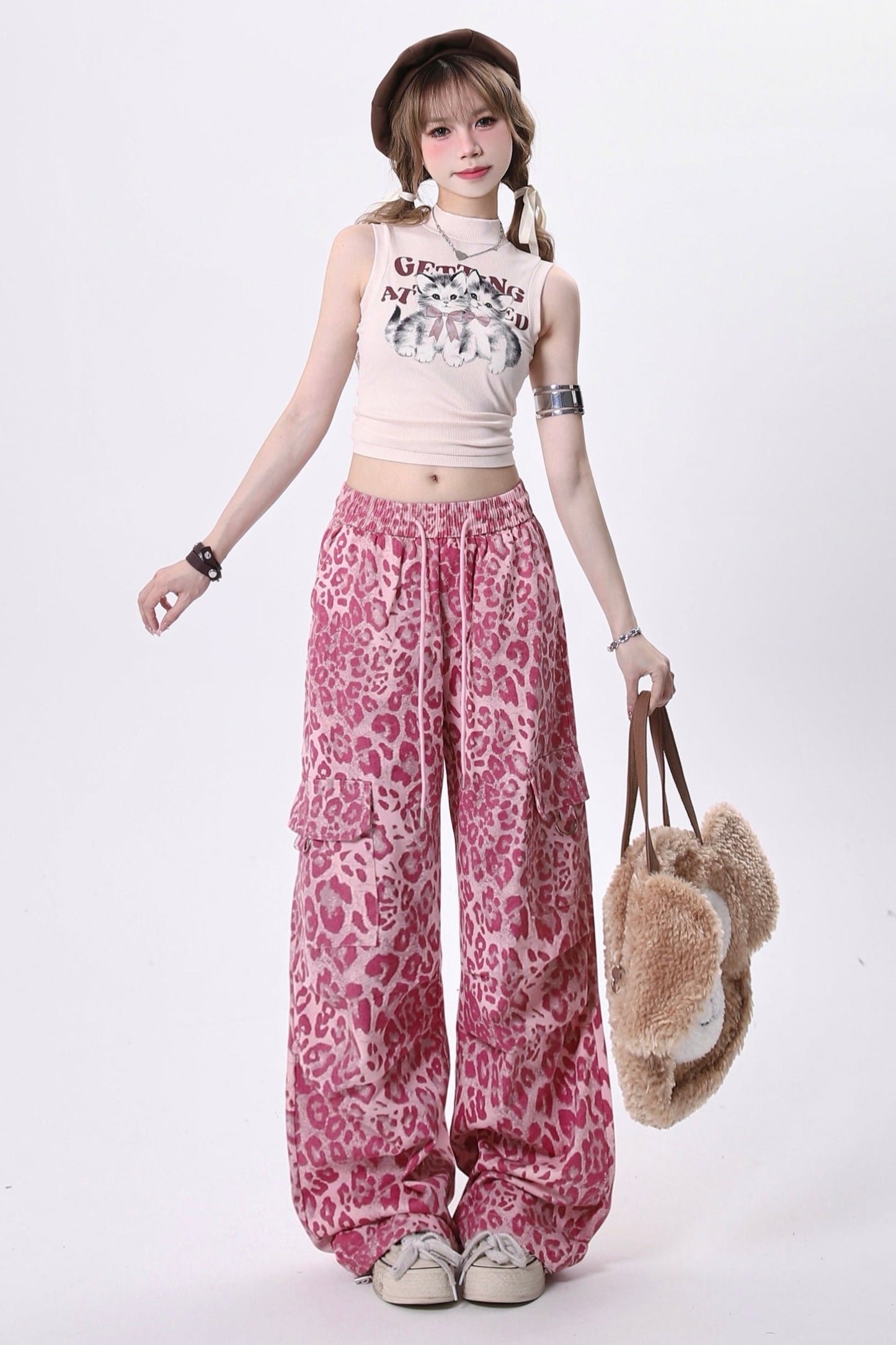 ピンクレオパードプリントカーゴトラックパンツ