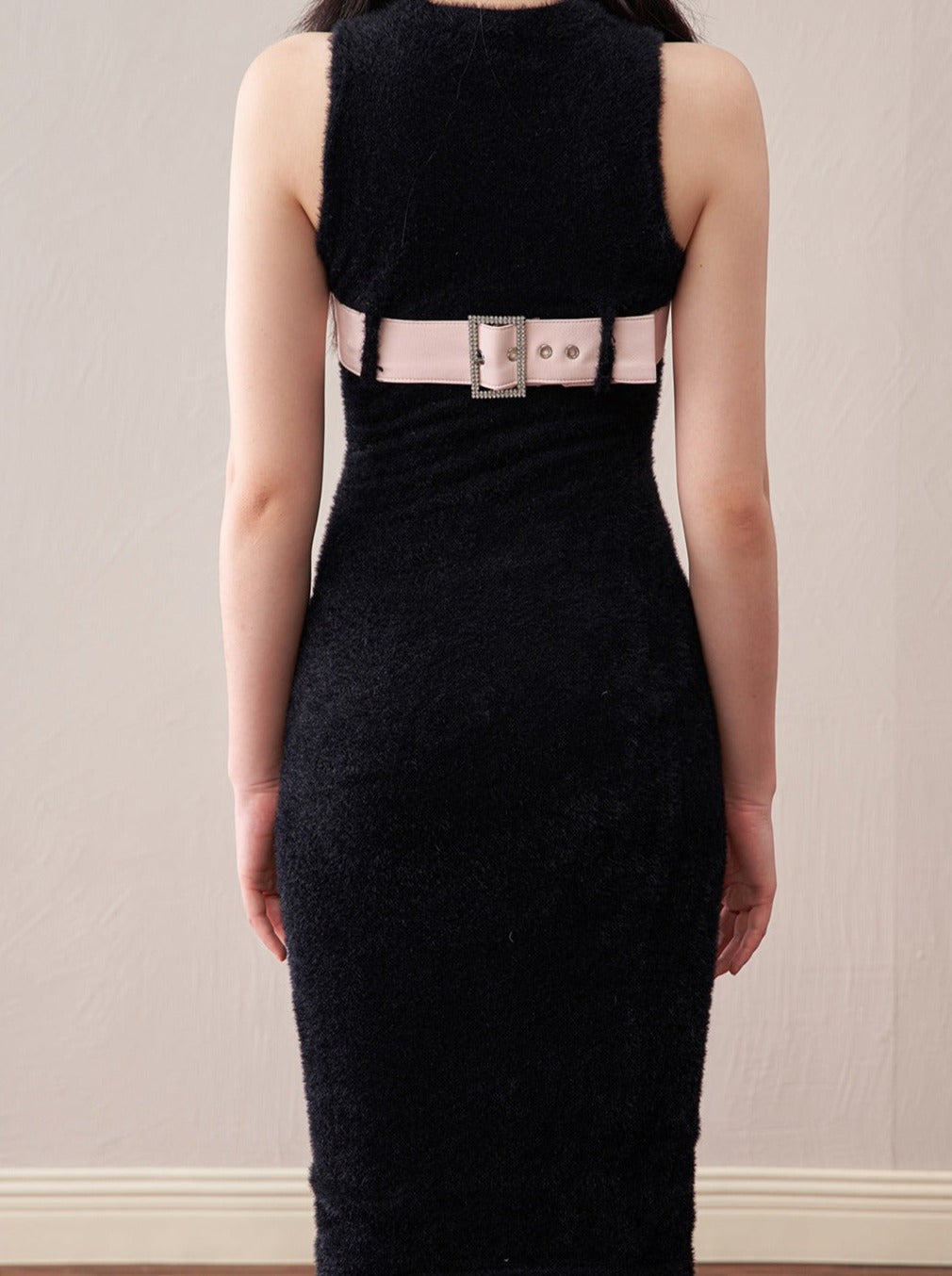 ブラックニットリボンミンクノースリーブワンピース