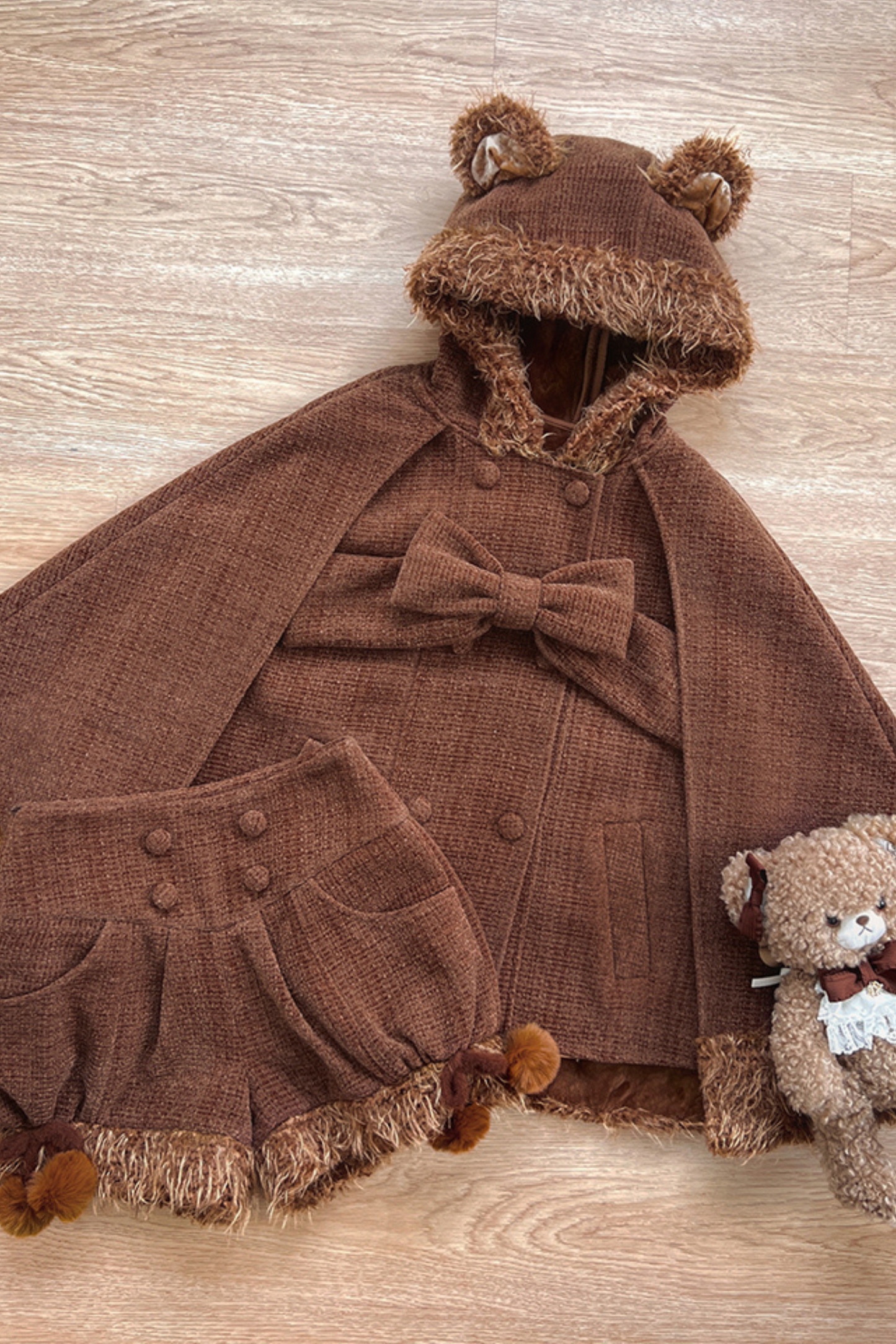 アニマルツイードコート+ボアショートパンツ