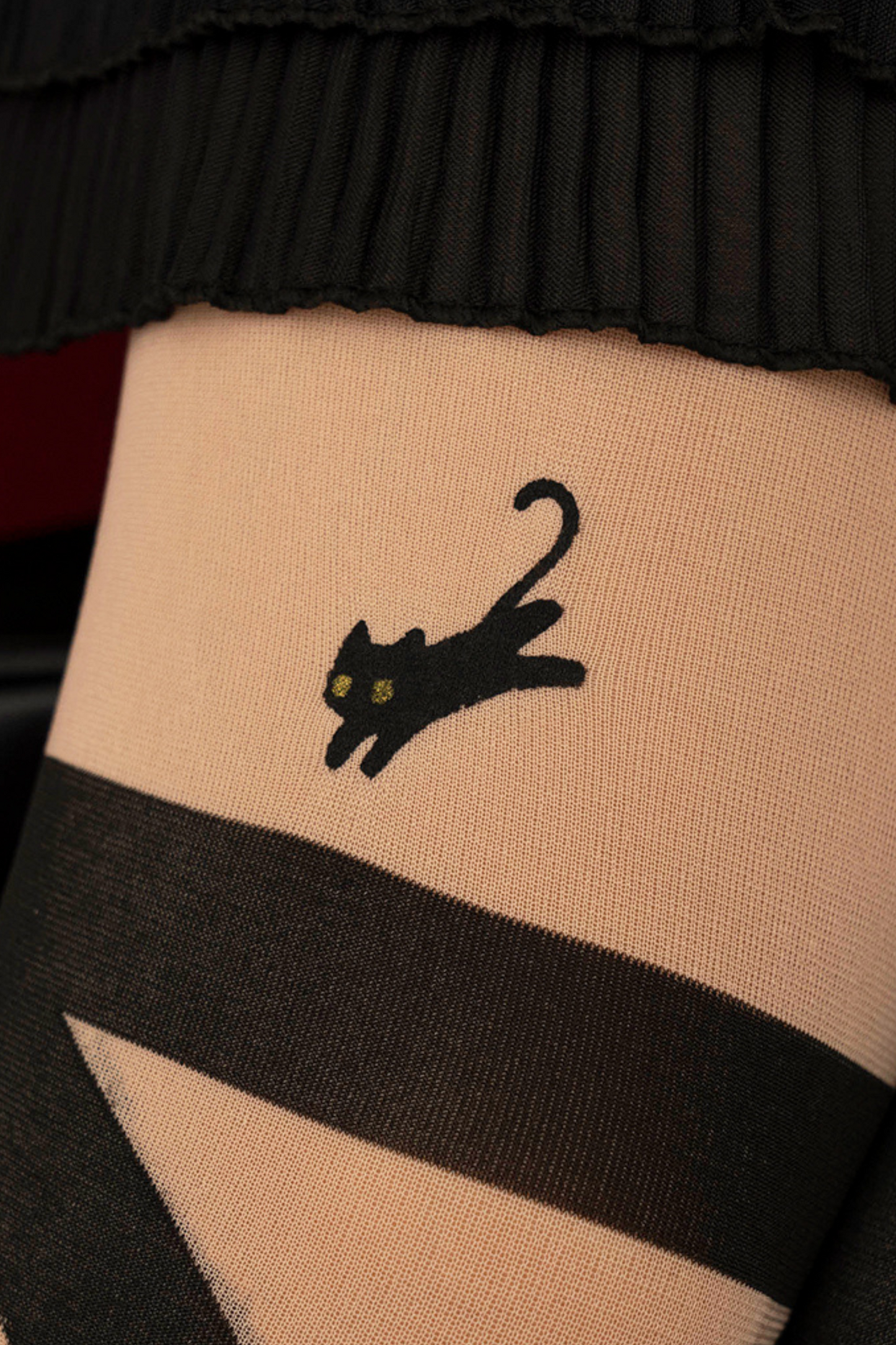 Medias de diseño cruzado de gato negro