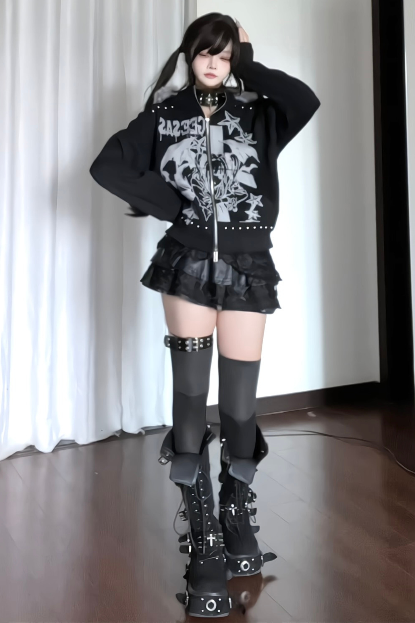 Fur collar dark design hooded parka