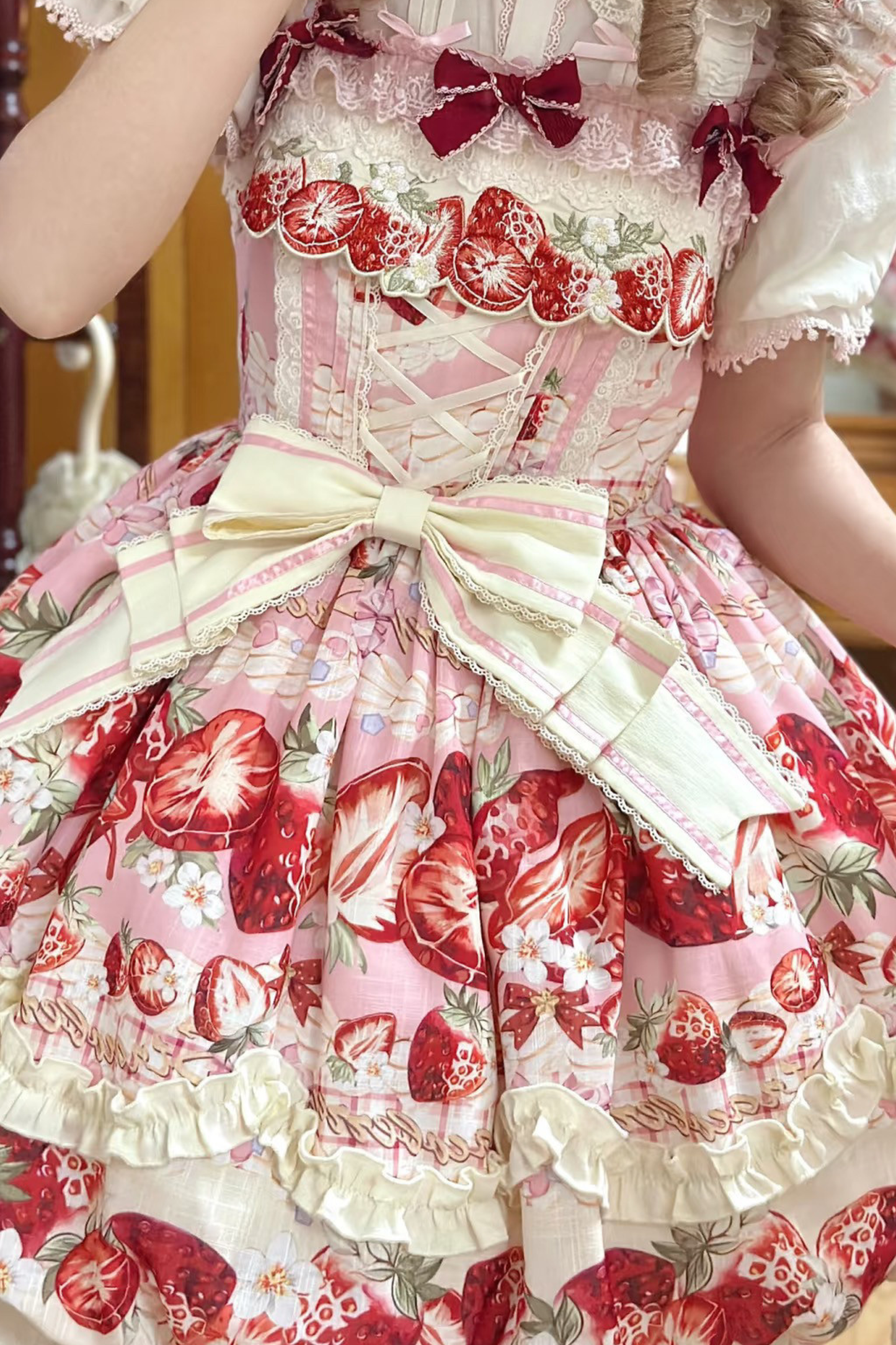 Vestido Lolita Strawberry Fantasy + Diadema + Broche