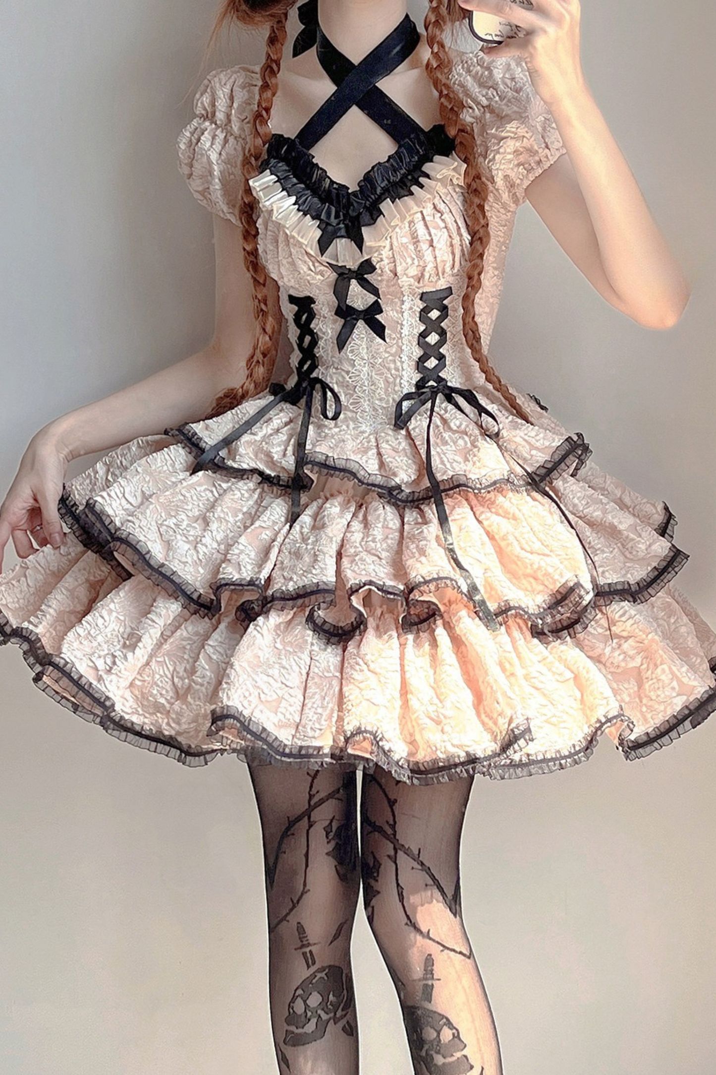 スイートダークレースアップロリータドレス