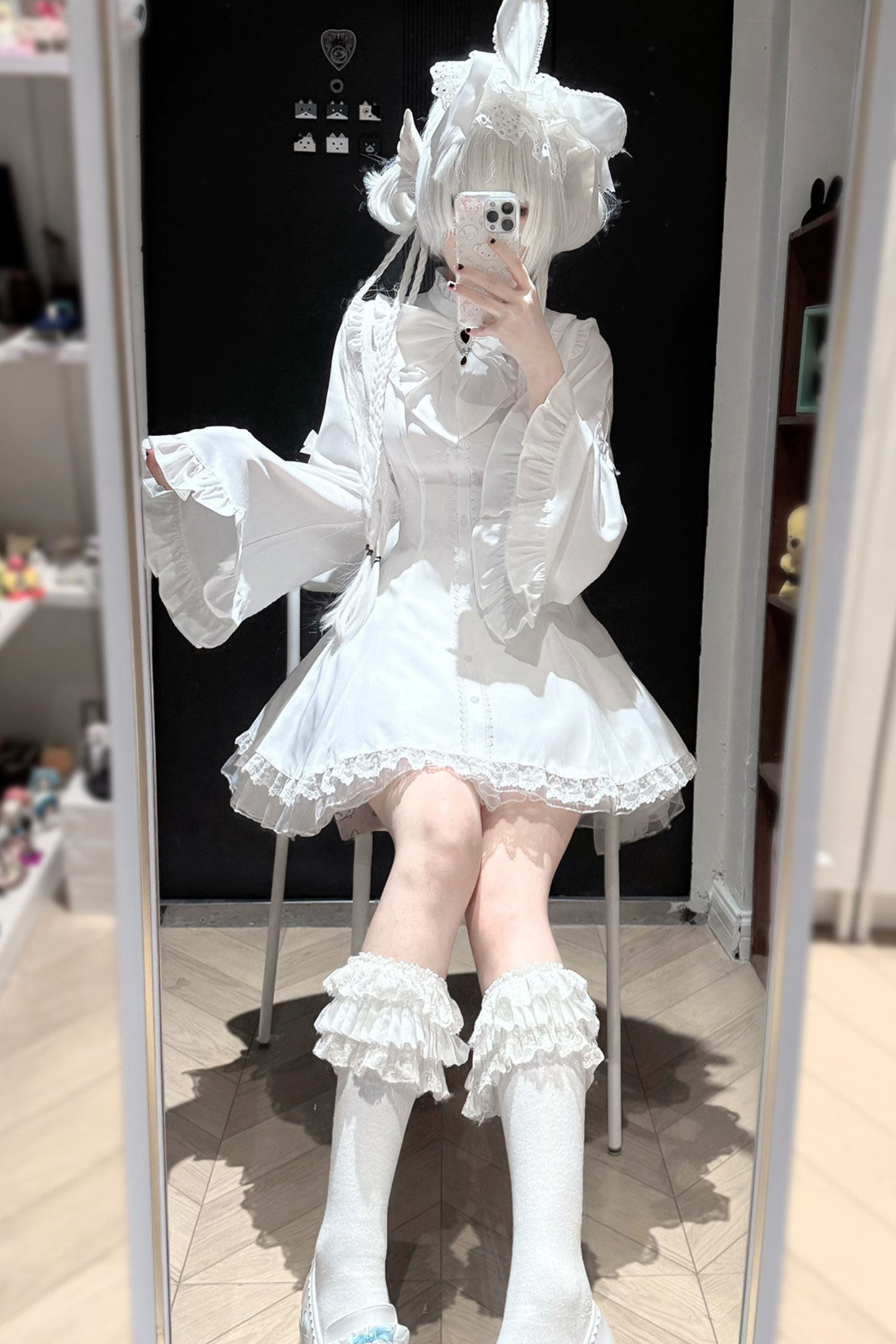 Spitzen-Glockenärmel-Kleid + Hose