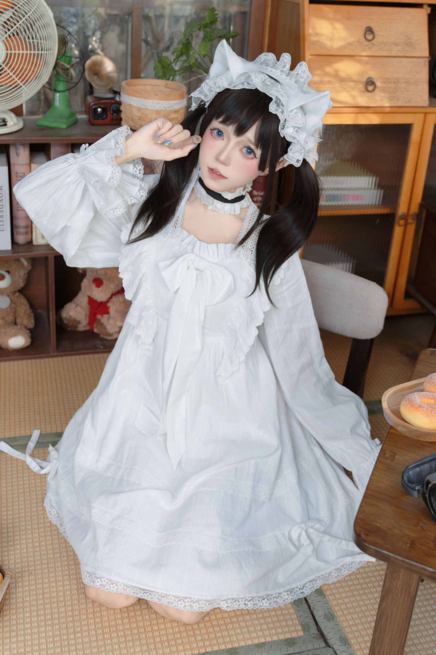白色蕾絲公主裙 + 髮帶