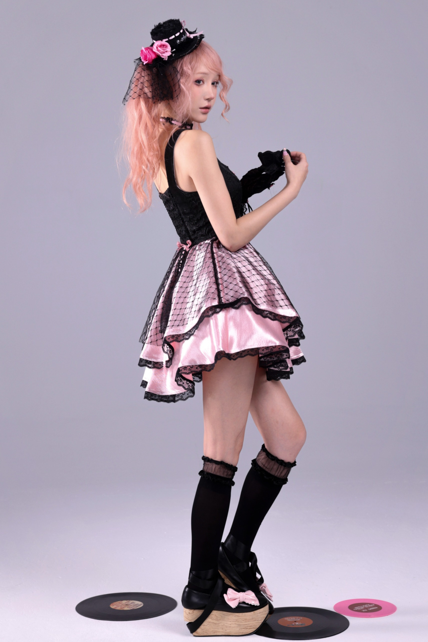 クリムゾンバロックパフィノースリーブドレス