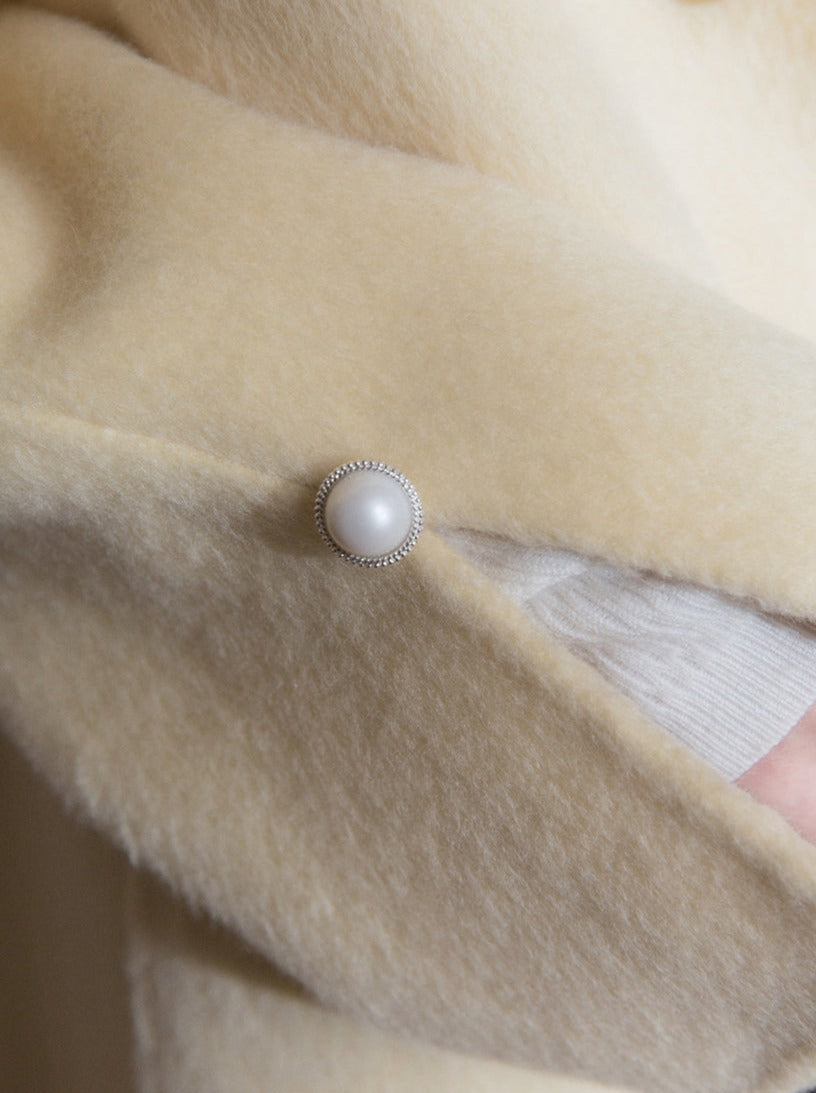 Light yellow balance stand collar slit wool coat