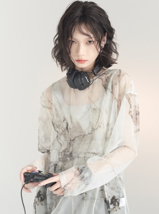 Lockeres Oberteil aus transparentem Netz