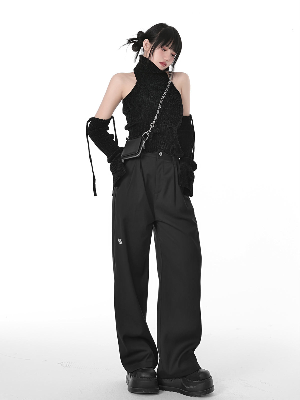 黑色直筒阔腿长裤