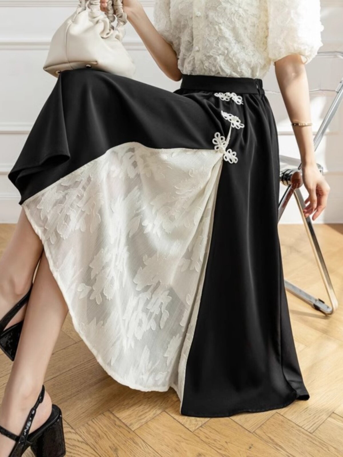 Chinese-Style Side Slit Skirt