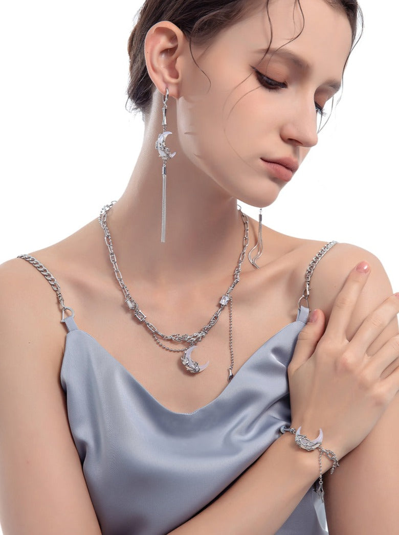 Utopia Series Moon Tassel Necklace