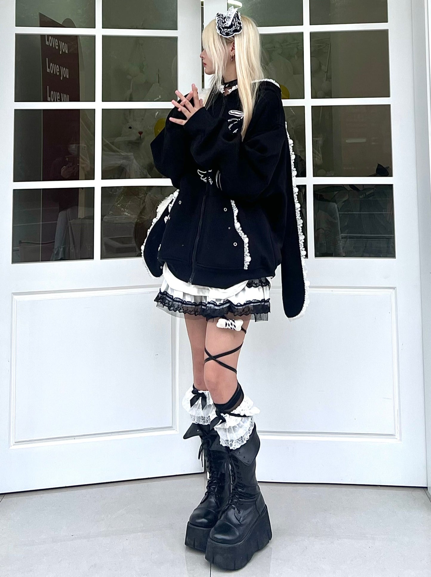 Dark Rabbit Ruffle Ear Loose Hooded Top