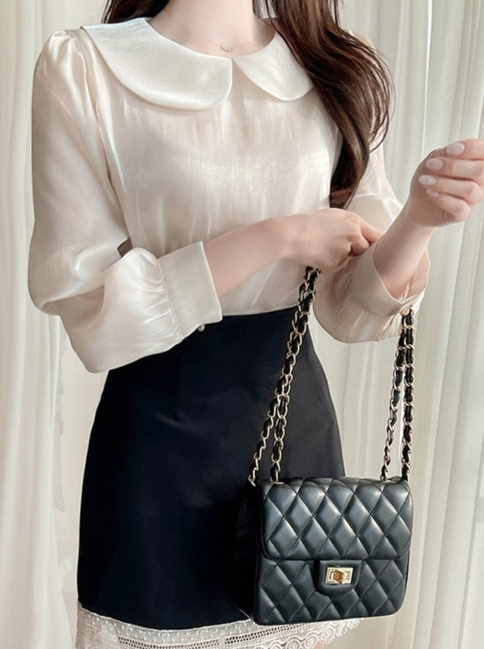 シャイニードールカラーブラウス