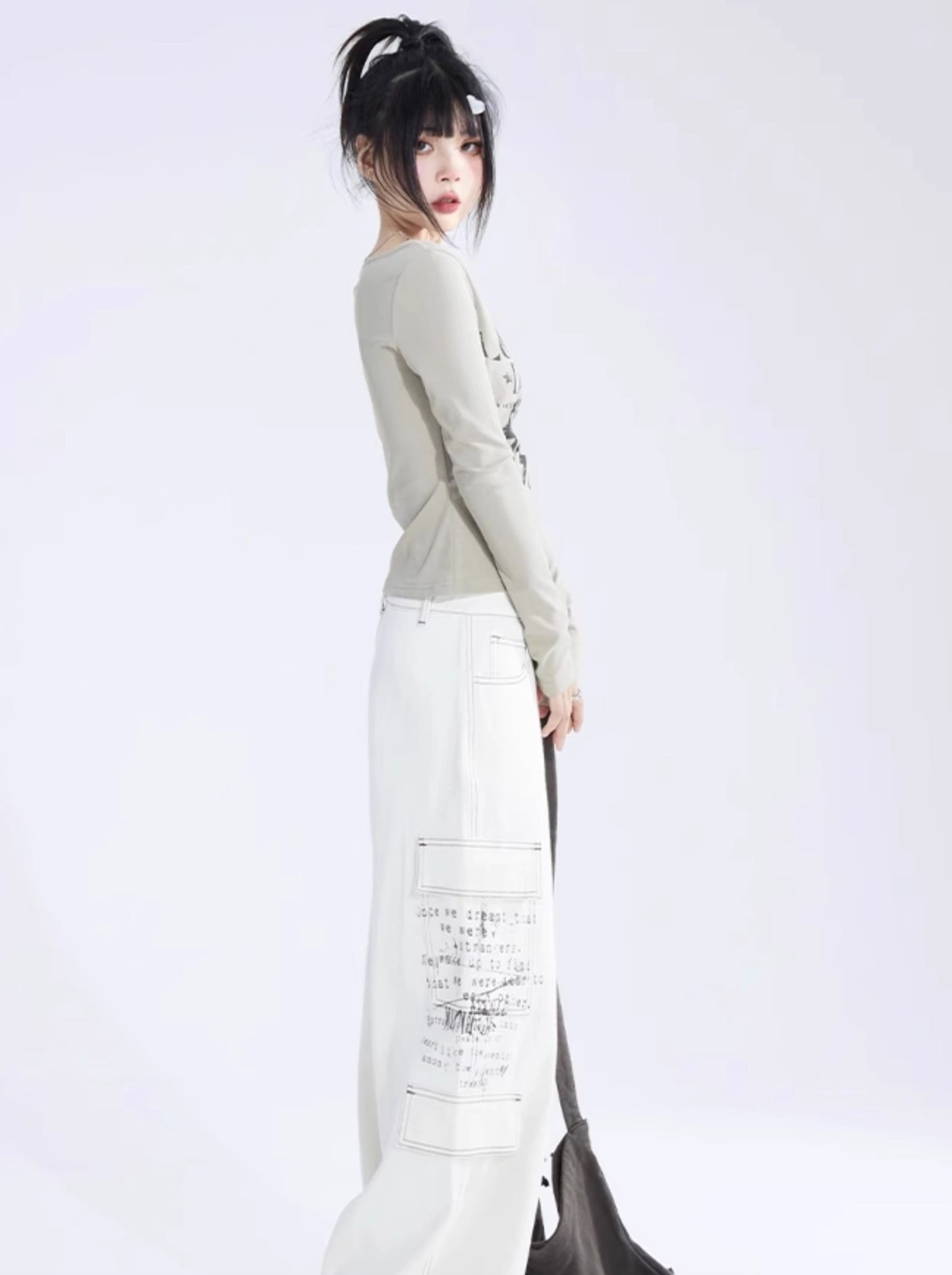 Short Key Neck Printed Long T