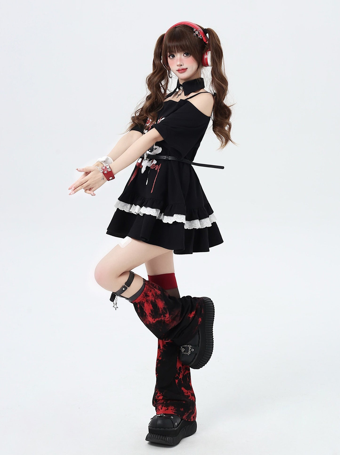 オフショルダーレースミドルロングトップス