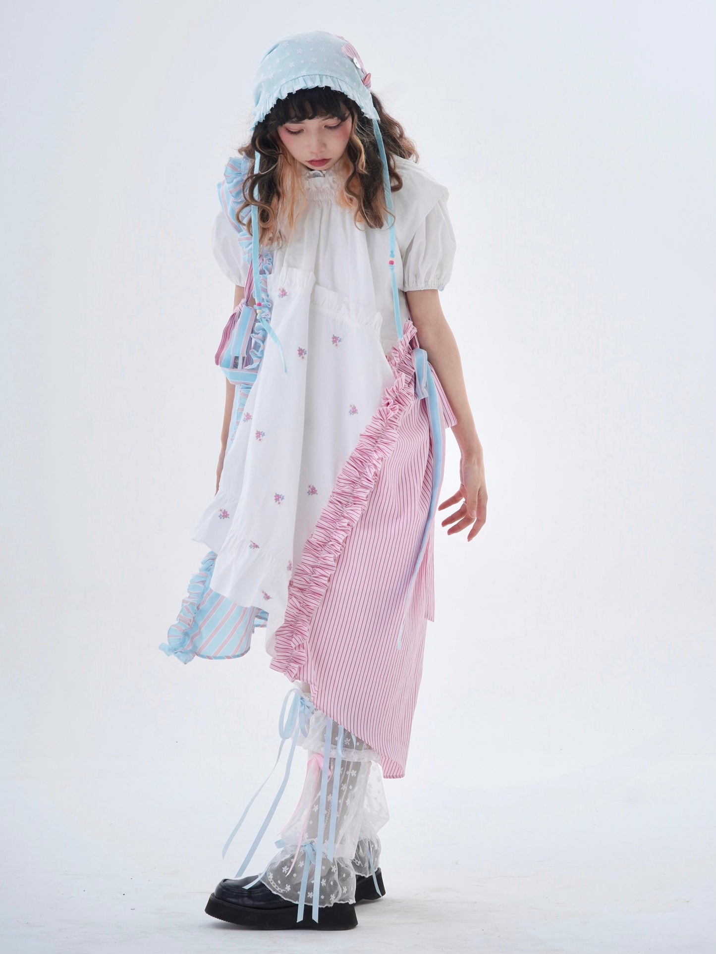 스트라이프릴프레인칠스리프아시메로망치크리본드레스