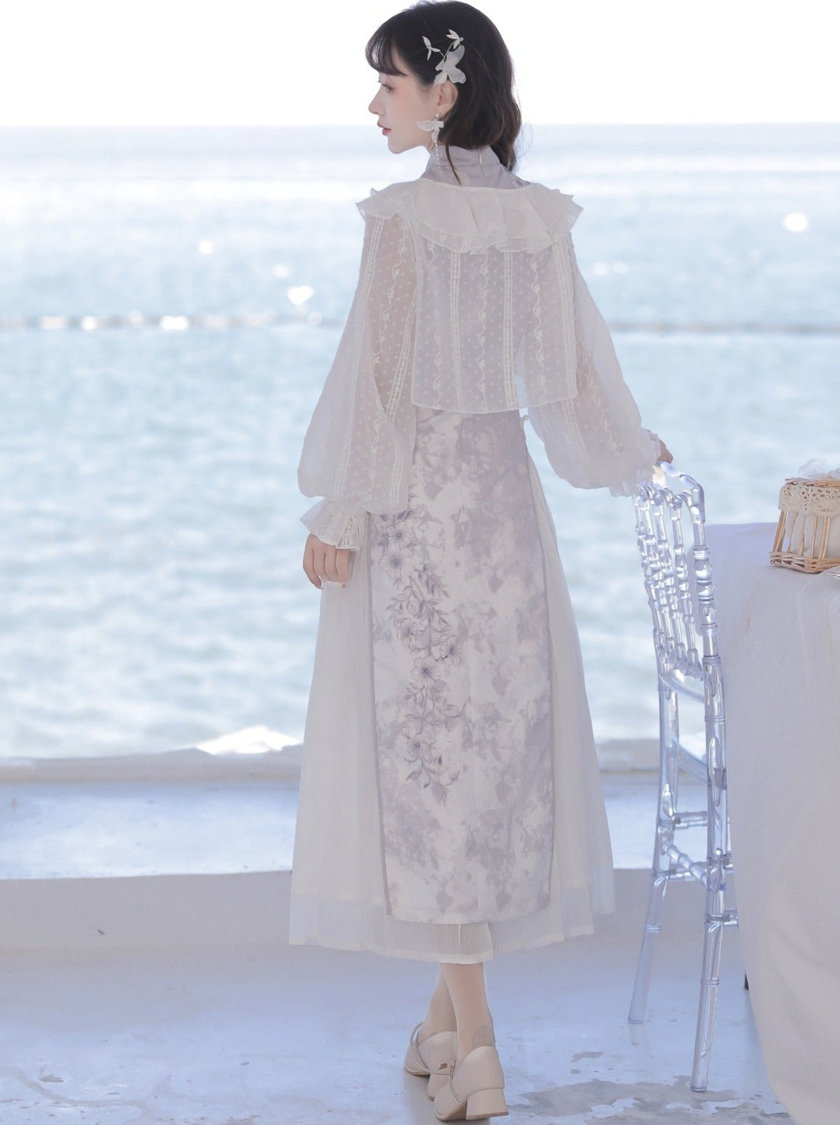 浅紫色碎花中式连衣裙 + 荷叶边透视开衫