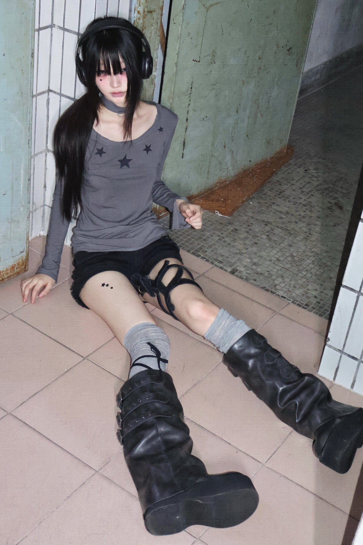 Sun Shield Breaker Long T + Suspender Top