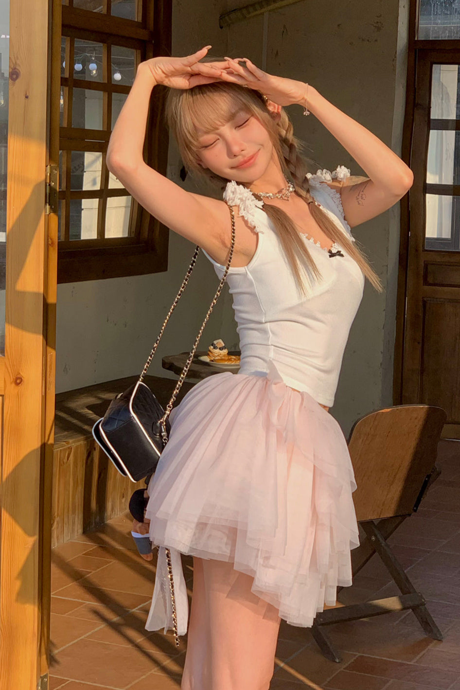 レーストリムダブルVネックベスト